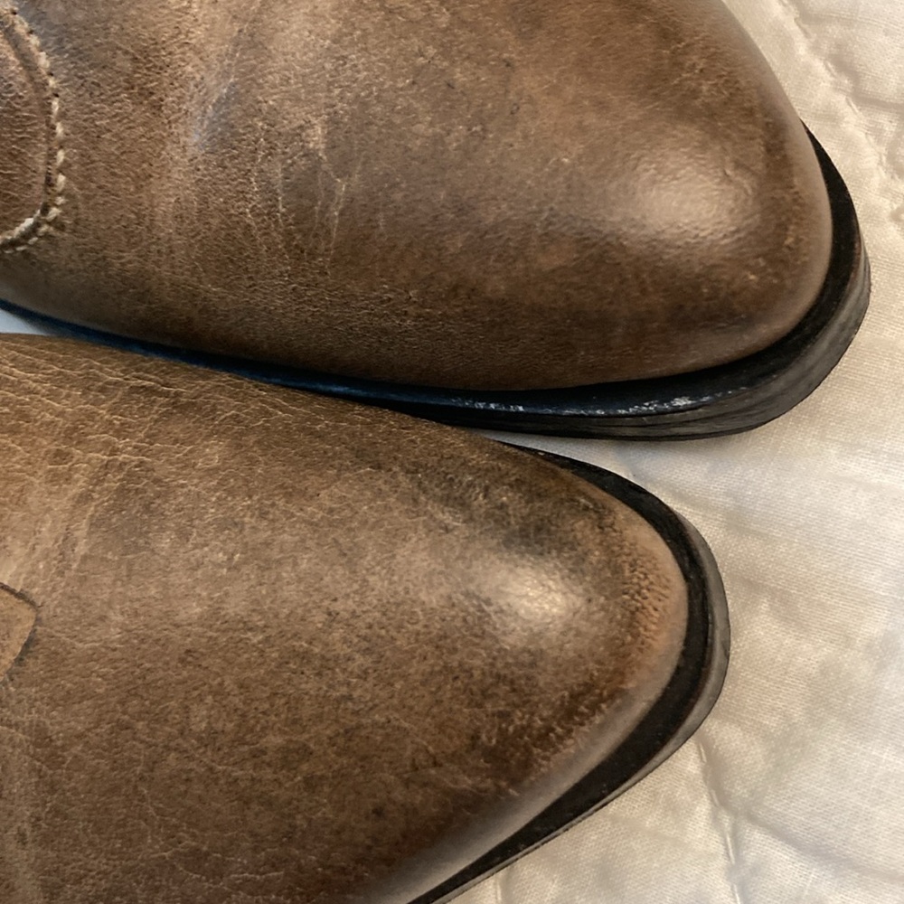 FREE PEOPLE Monument Western Leather Bootie in Distressed Gray. Size 39 EUC - Picture 13 of 15